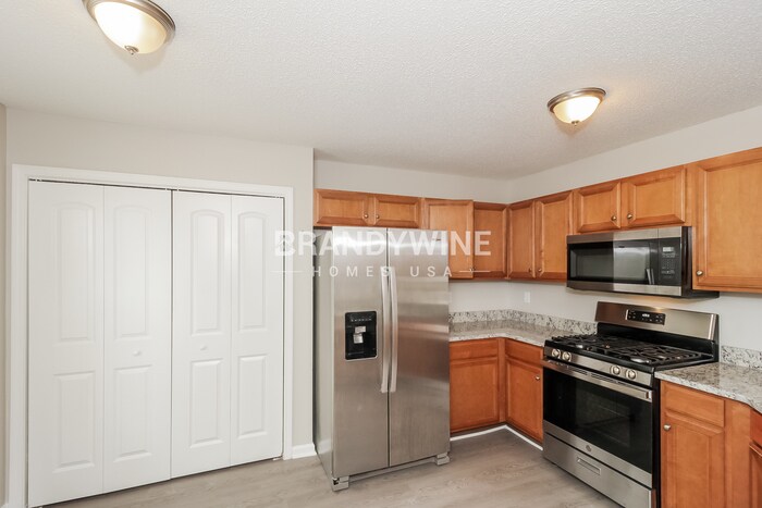 Building Photo - 63 Blue Springs Way