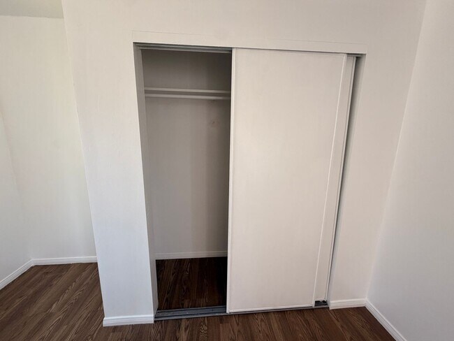 Building Photo - Studio for Rent – San Diego