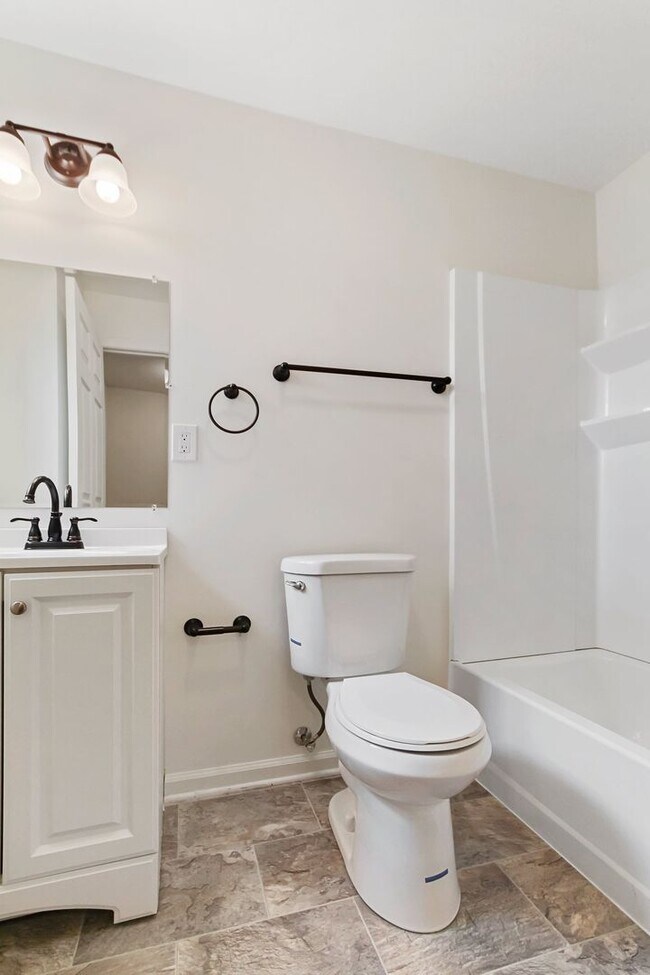 Building Photo - Modern 3BR/2BA Home in Columbia Borough School District w/ Fenced Yard & Central Air!