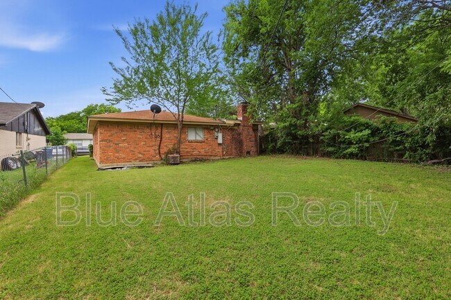 Building Photo - 5055 Virgil St