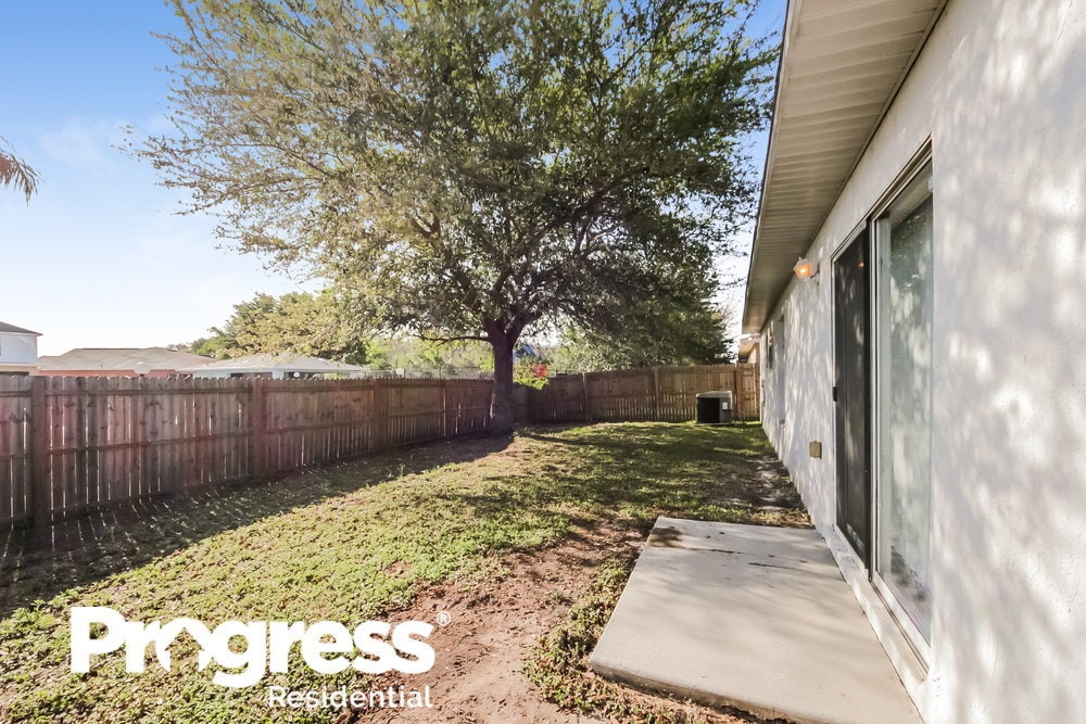Building Photo - 2923 Elbib Dr