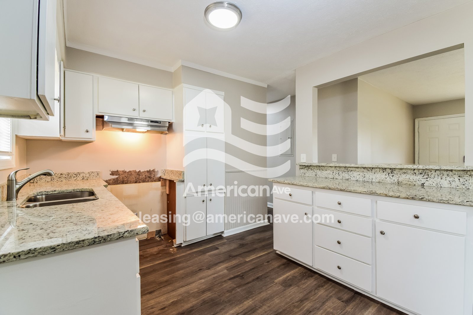 Building Photo - 5044 Gardiner Dr