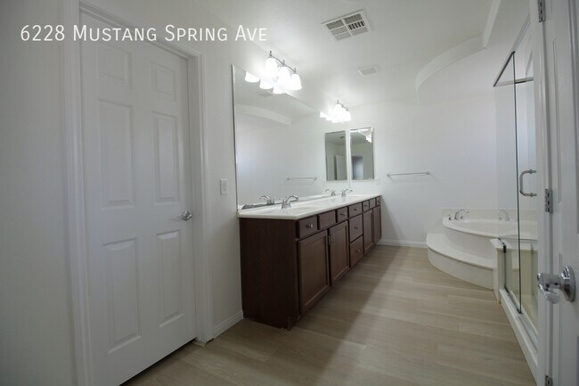 Building Photo - 6228 Mustang Spring Ave