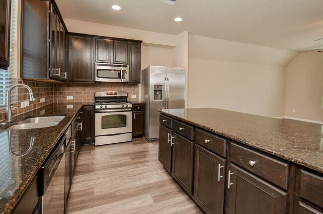 Building Photo - 3307 Home Point Dr