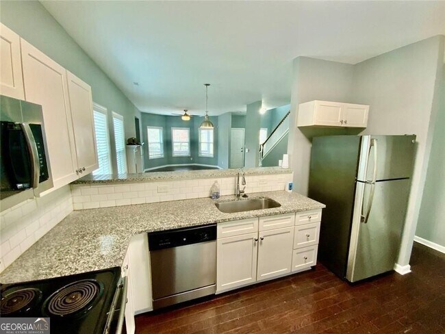 Building Photo - 294 Bass St SW