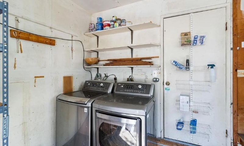 Building Photo - 1241 Hibiscus Way