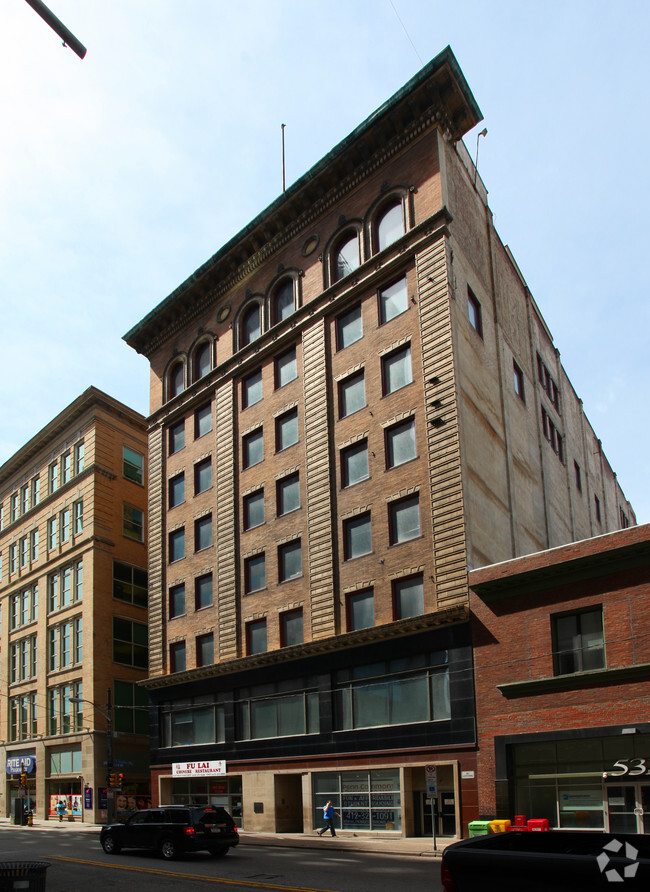 Building Photo - Penn Commons