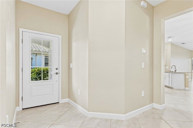 Building Photo - 14050 Pine Lodge Ln