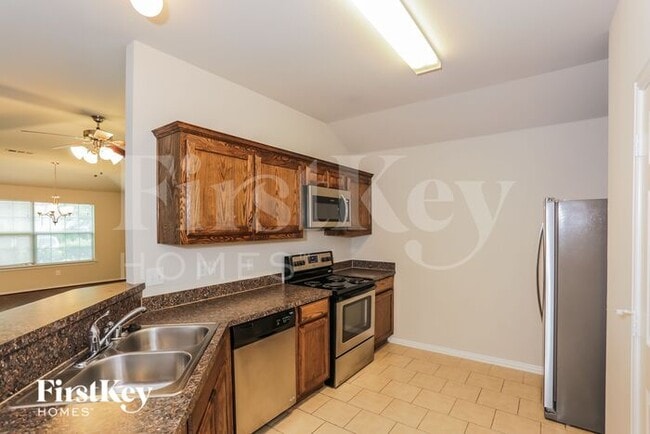 Building Photo - 1210 Jewel Ln