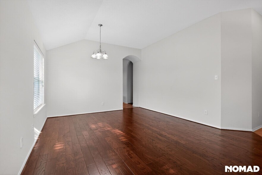 Building Photo - 3610 Kale St