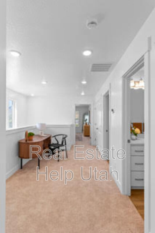 Building Photo - 281 W 1150 N