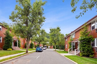 Building Photo - Woodside Apartments