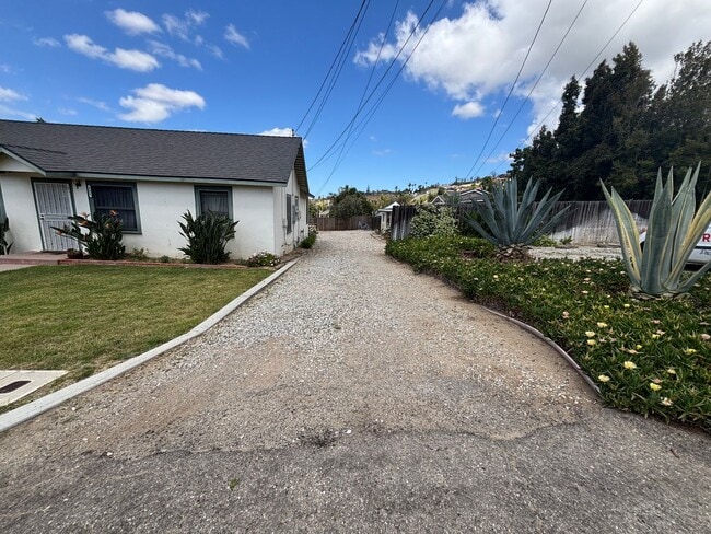 Building Photo - Charming Cottage Retreat – 1 Bed / 1 Bath ...