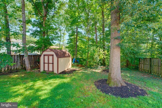 Building Photo - 8467 Magic Tree Ct