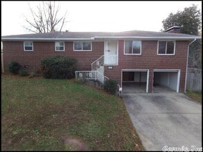 Building Photo - 6500 Marguerite Ln