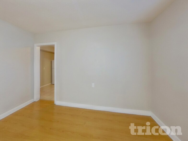 Building Photo - 612 Yelvington Ave