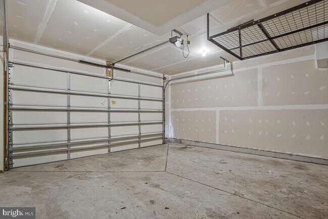 Building Photo - 505 Jurgensen Pl