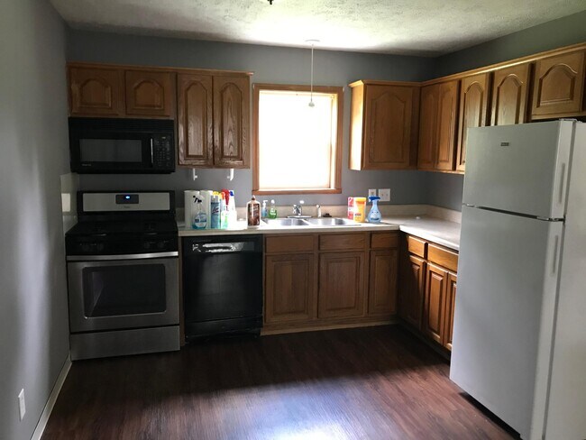 Primary Photo - 322 McKee St