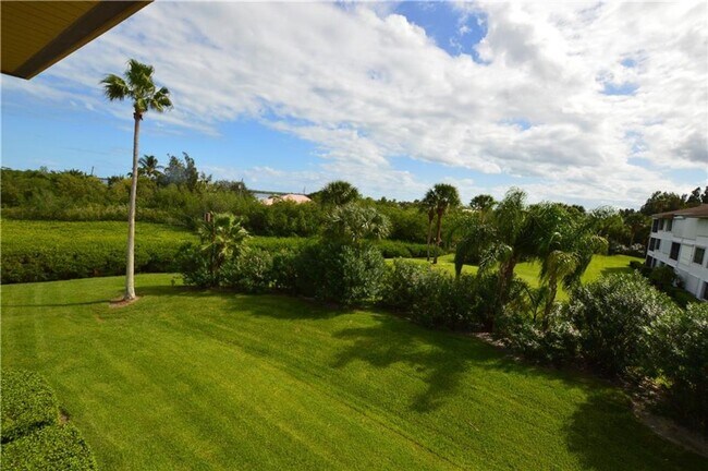 Building Photo - 2 BR Condo w/ Community Pool-  Monthly Rental available JAN 2026 - MAR 31, 2026