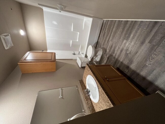 Building Photo - 2911 Cornell St