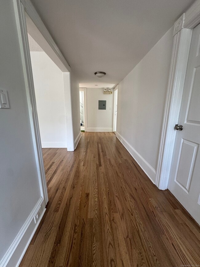 Building Photo - 66 Church Ln