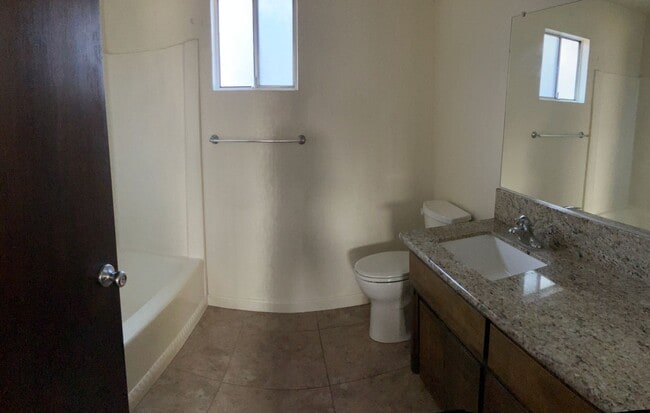 Building Photo - 2509 Plumeria Ct