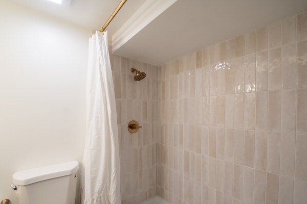 Building Photo - 3309 Niagara Dr