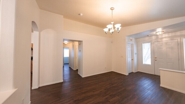 Building Photo - Beautiful Single Story Home with New Floor...