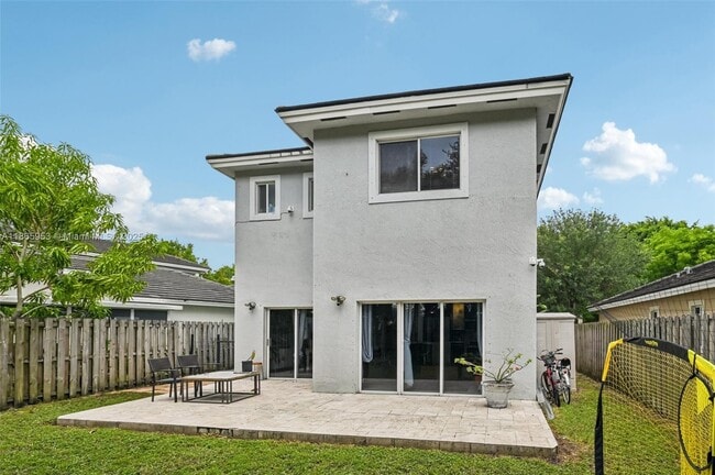 Building Photo - 3228 SE 3rd Dr