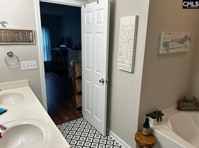 Building Photo - 158 Flinchum Pl