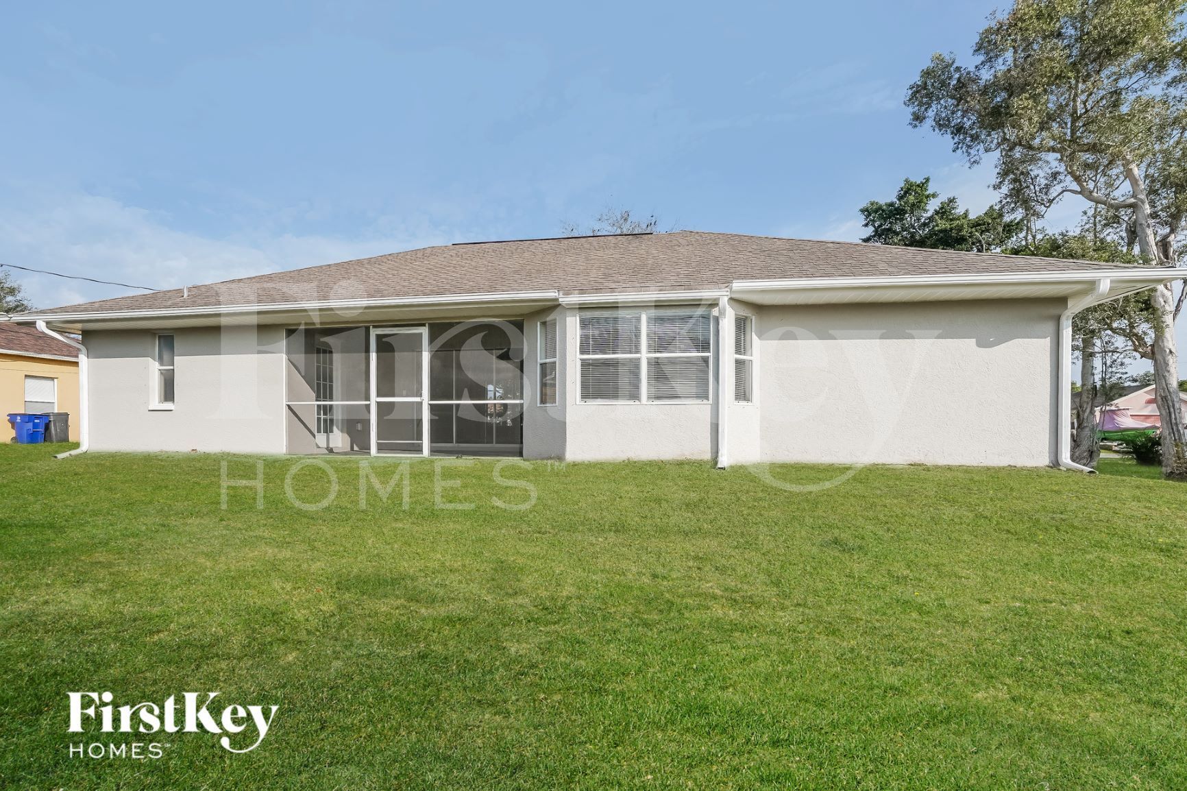 Building Photo - 8352 Bahamas Rd