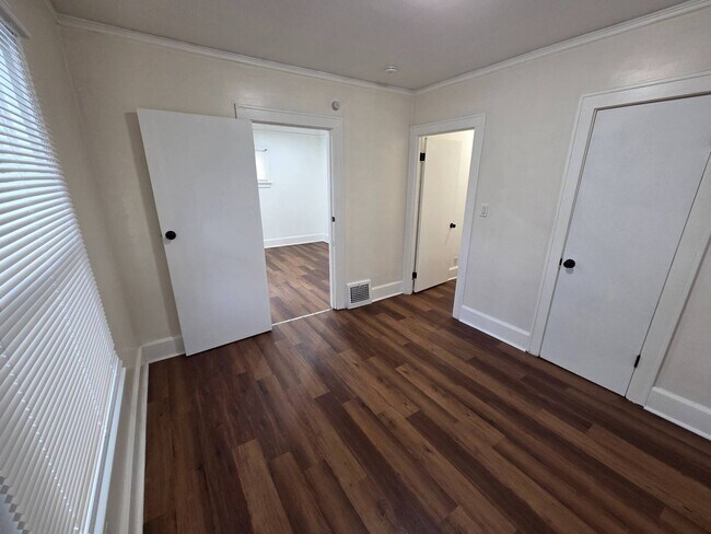 Building Photo - 12417 Soika Ave