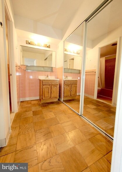 Building Photo - 1440 N Street NW Unit 1011