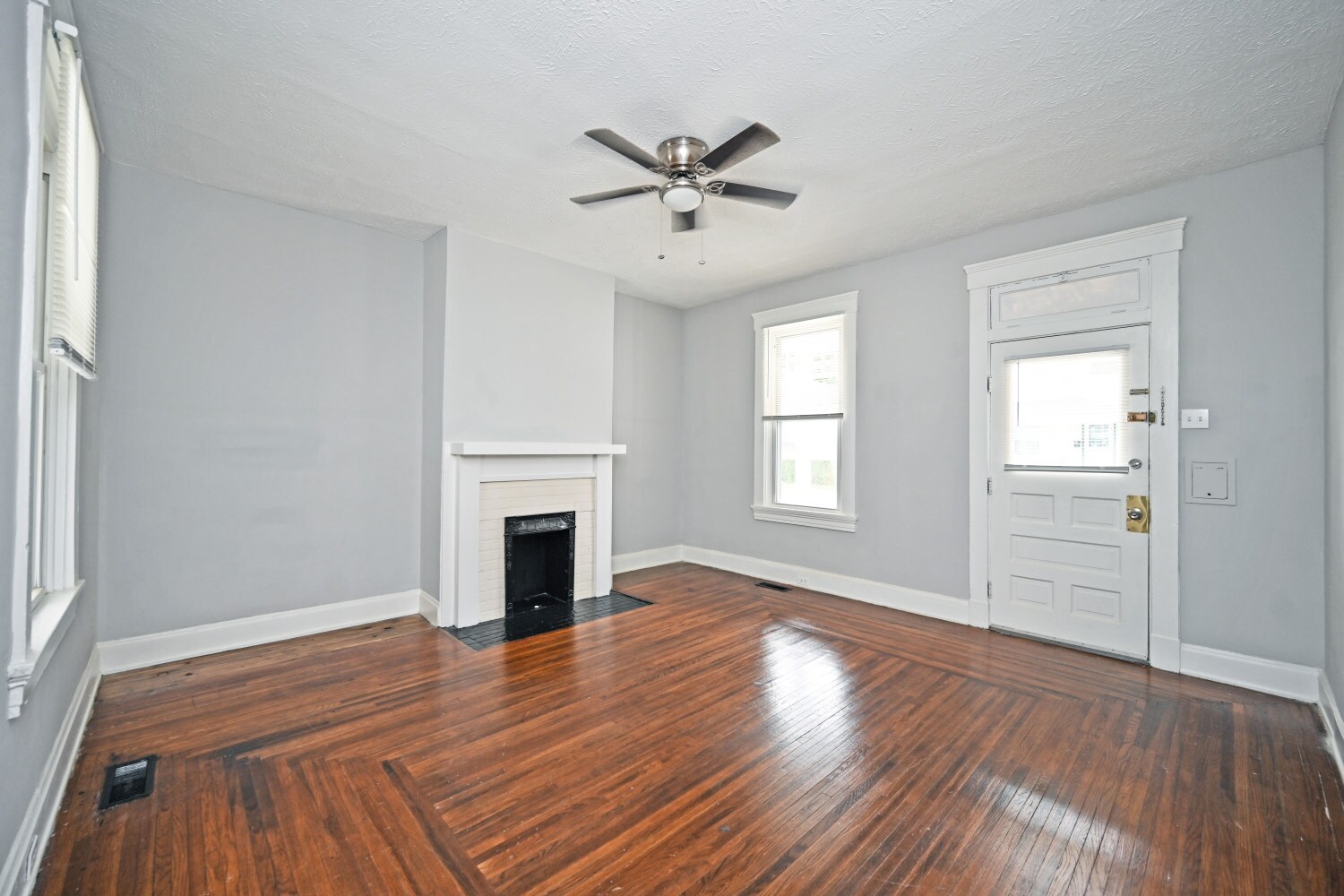 Building Photo - 6116 Conover St