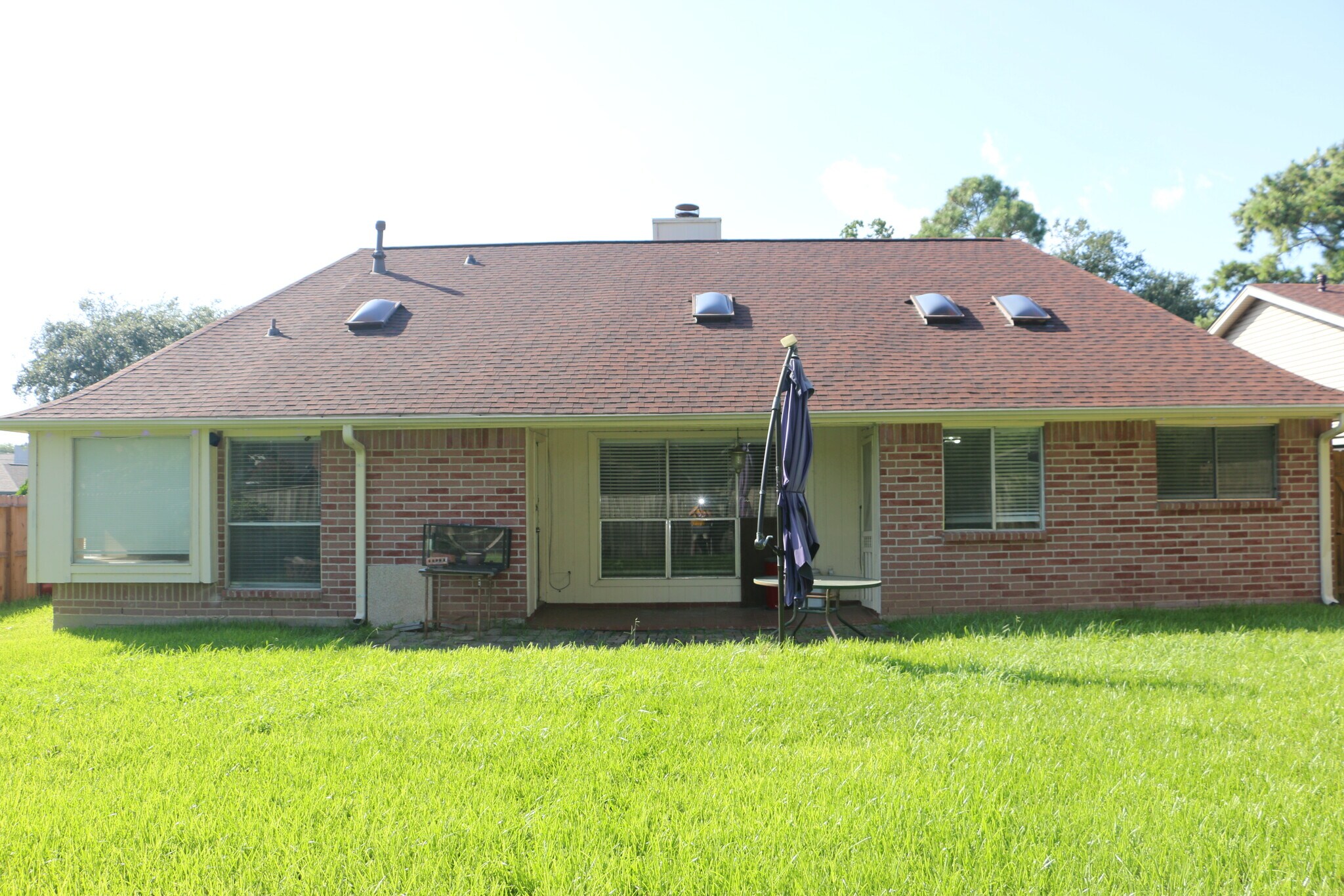 Building Photo - 446 Richvale Ln