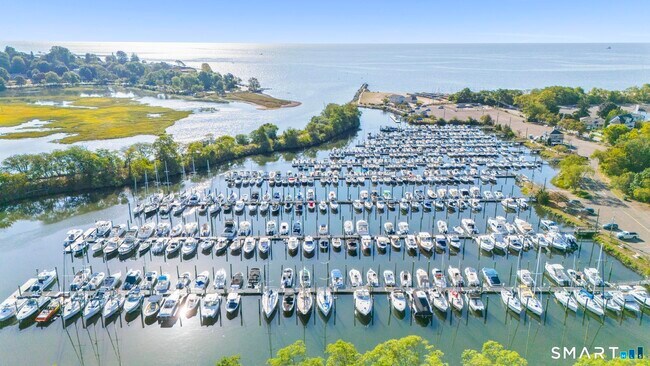 Building Photo - 17 Vermont Ave