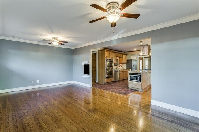 Building Photo - 4306 Benning Dr