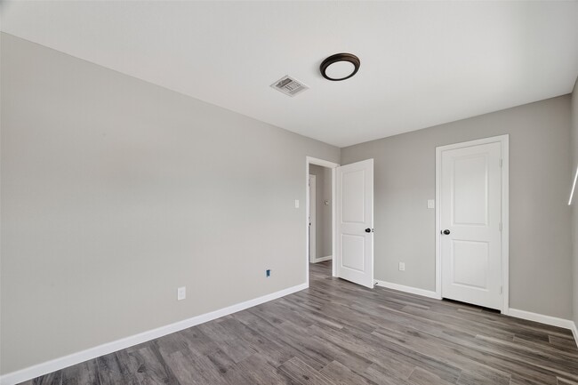 Building Photo - 4106 White St