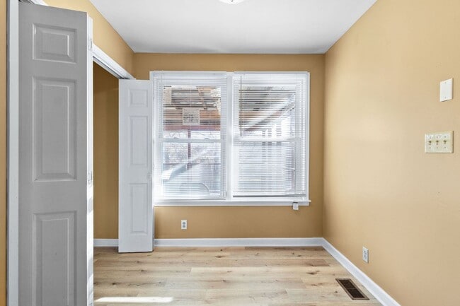 Building Photo - Quiet home near Fort Campbell- Waiting for you to call home