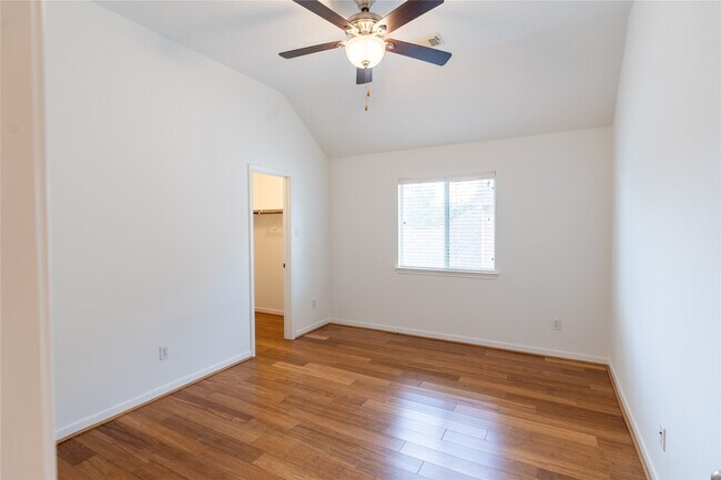 Building Photo - 2109 Auburn Shores Dr