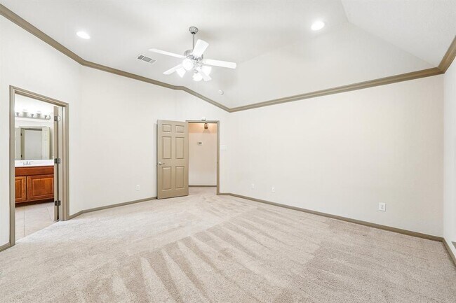 Building Photo - 10028 Lisi Anne Dr