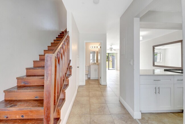 Building Photo - 1506 Wharf Ln