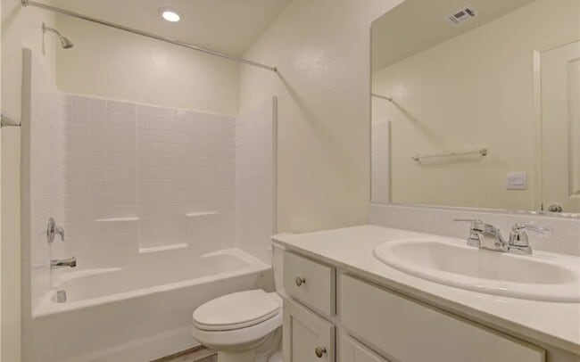 Building Photo - 10923 Heatherford Ave