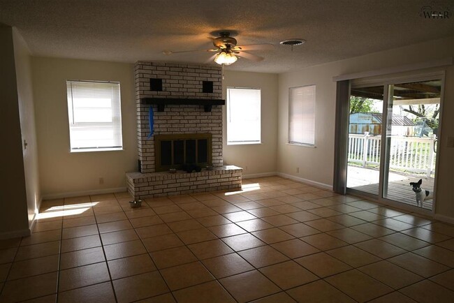 Building Photo - 4609 Tammy Dr