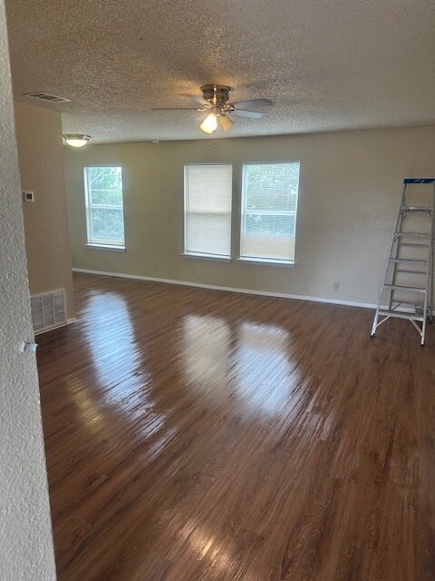 Building Photo - 8305 Garcreek Cir