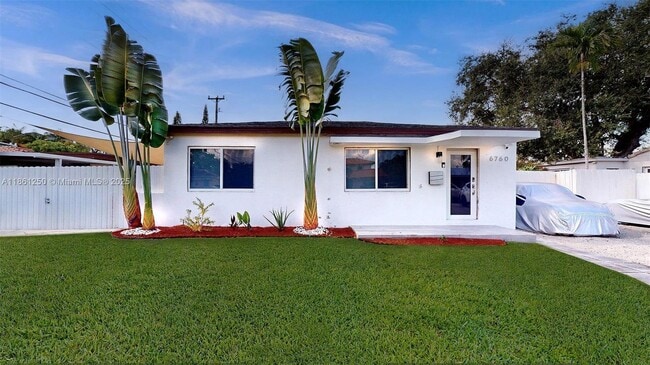 Primary Photo - 6760 SW 19th St