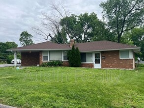 Building Photo - 8713 Maryknoll Ave
