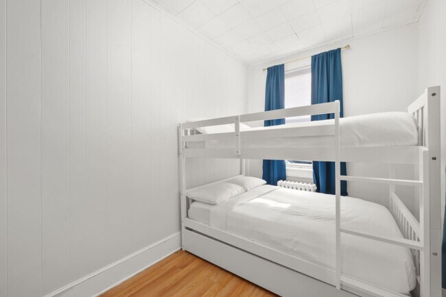 Building Photo - 21 Lord Ave