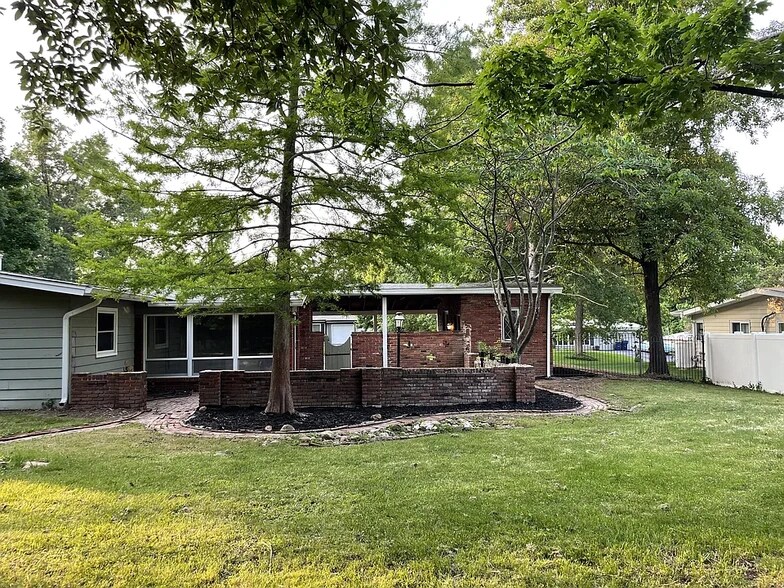 Building Photo - 2526 Trossock Ln