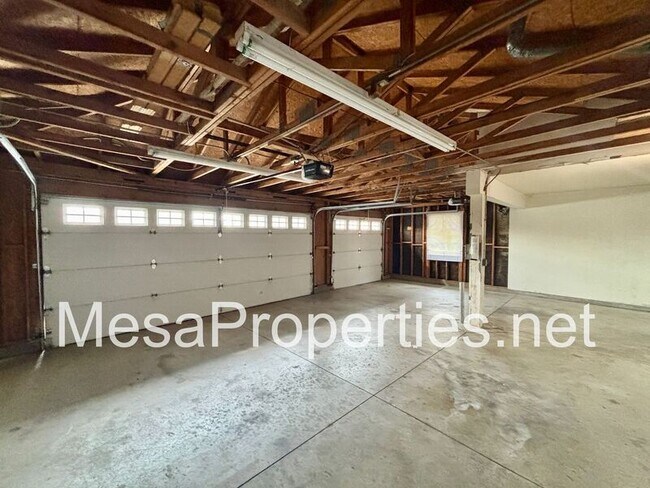 Building Photo - 5009 Trojan Ct